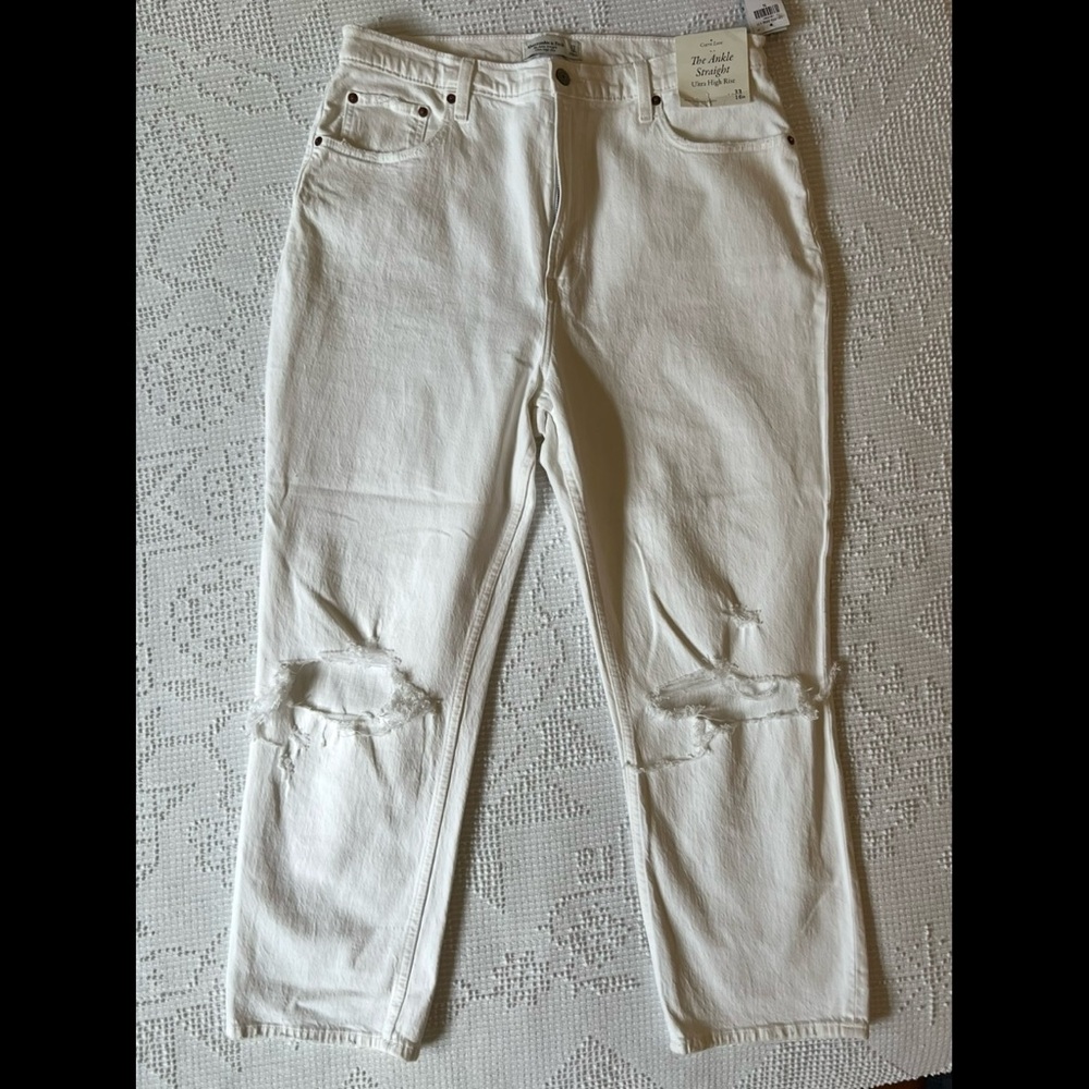 Abercrombie & Fitch - The Ankle Straight Curve Love